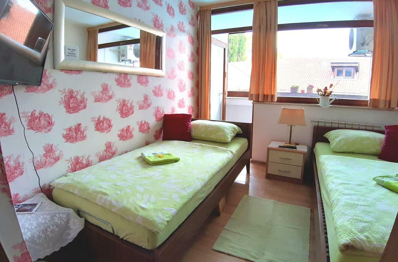 Hostel Pansion Lion Сараево Экстерьер фото