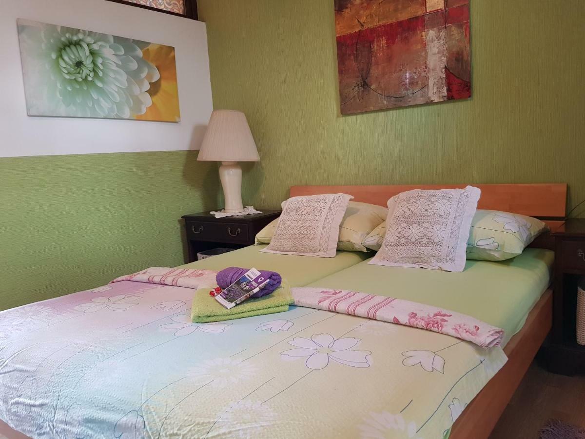 Hostel Pansion Lion Сараево Экстерьер фото