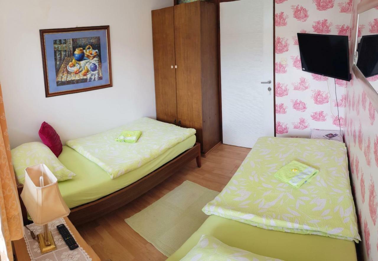 Hostel Pansion Lion Сараево Экстерьер фото